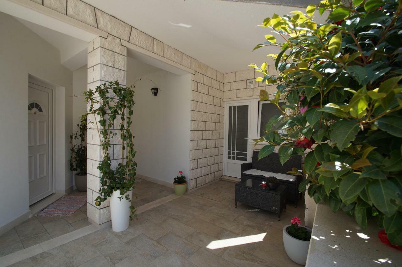 Apartments Mirna Korcula Town Luaran gambar