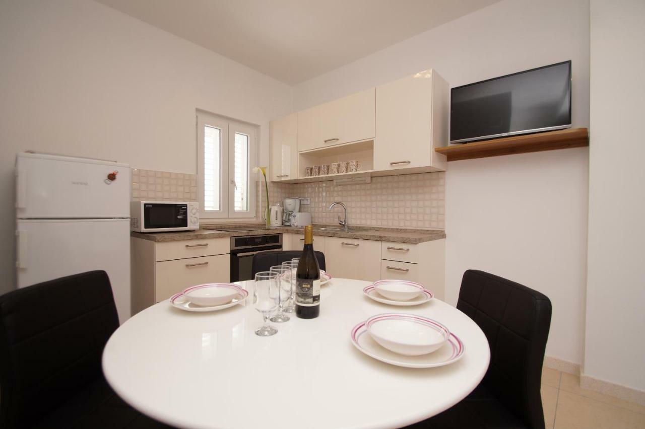 Apartments Mirna Korcula Town Luaran gambar