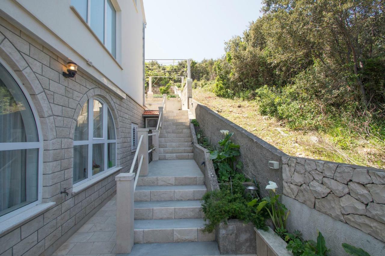Apartments Mirna Korcula Town Luaran gambar